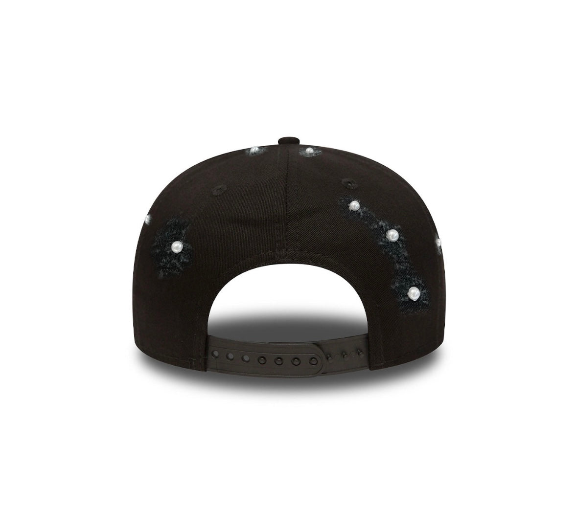 Cappello nero con perle