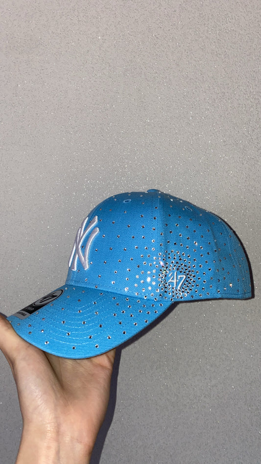 Cappello effetto sfumato azzurro